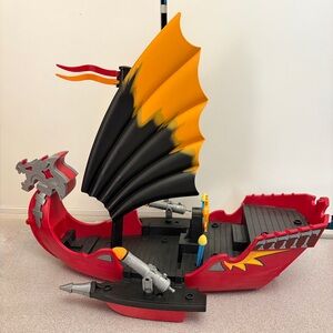 Playmobil Dragons #5481 Dragon Battle Ship Discontinued  with some accessories